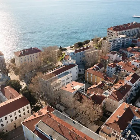 Kostela Luxury By Belmont Realty Apartment *