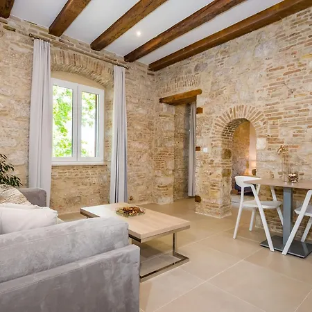 Kostela Luxury By Belmont Realty Zara